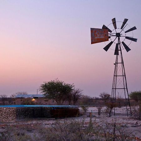 Etosha Trading Post Campsite オカウクエジョ エクステリア 写真