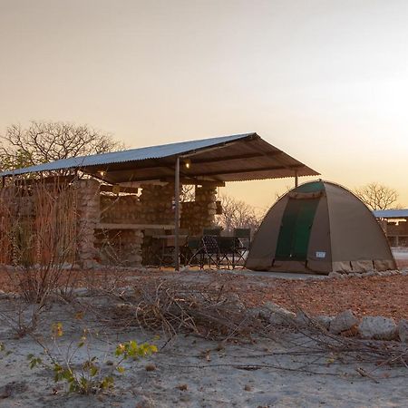 Etosha Trading Post Campsite オカウクエジョ エクステリア 写真